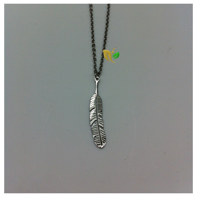 FEATHER PENDANT